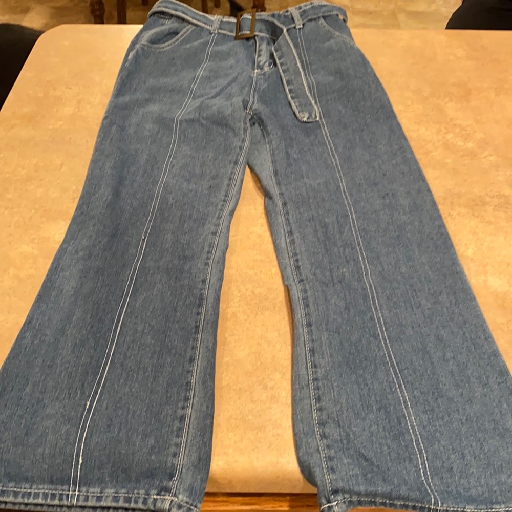 Women’s Shein jeans size small inseam measures about 25”